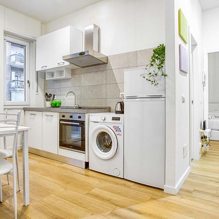 밀라노 Joivy Warm And Inviting Flat With Balcony 아파트 외부 사진