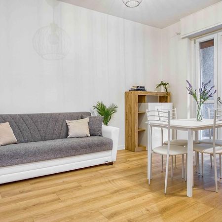 밀라노 Joivy Warm And Inviting Flat With Balcony 아파트 외부 사진