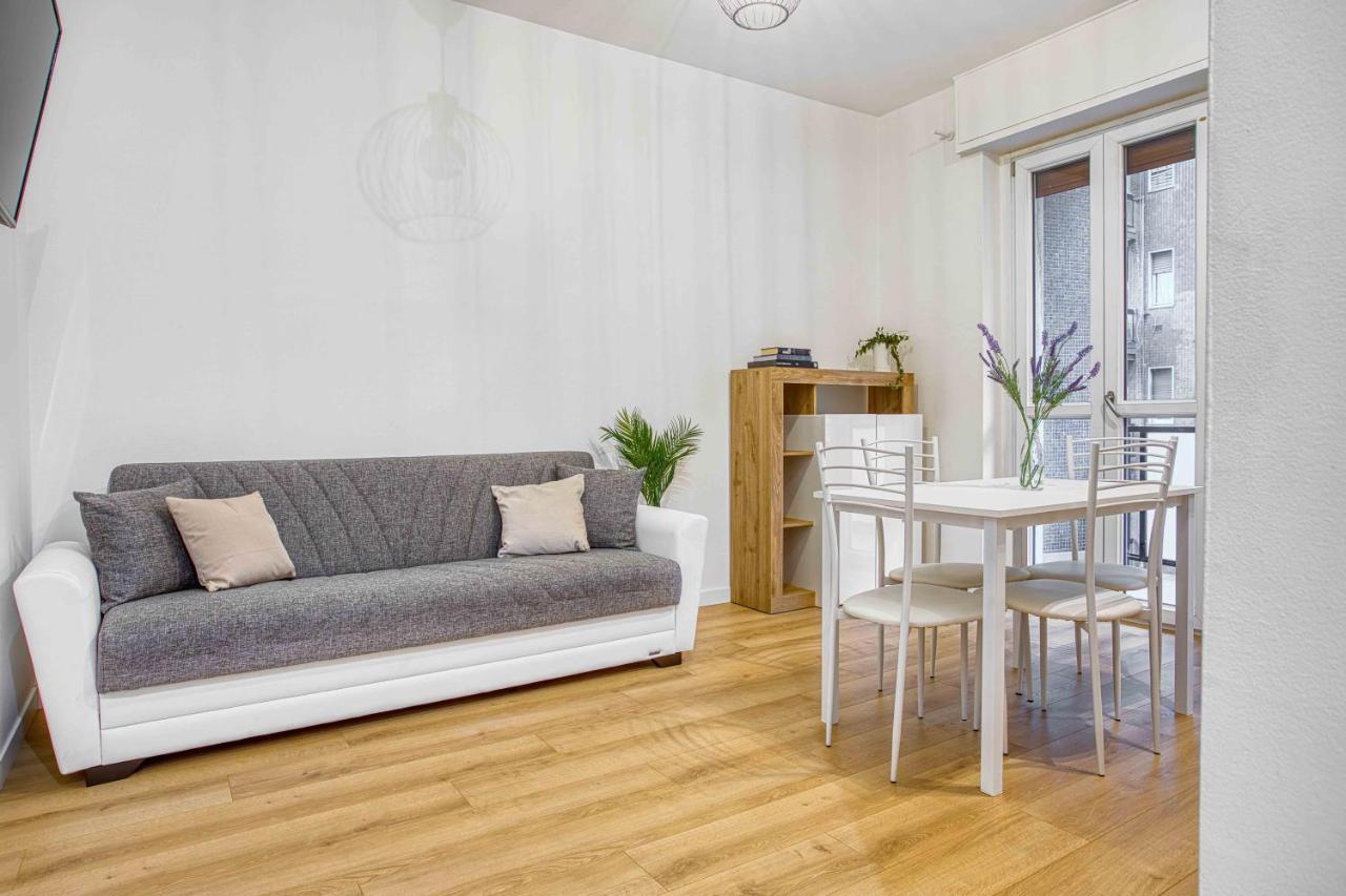 밀라노 Joivy Warm And Inviting Flat With Balcony 아파트 외부 사진