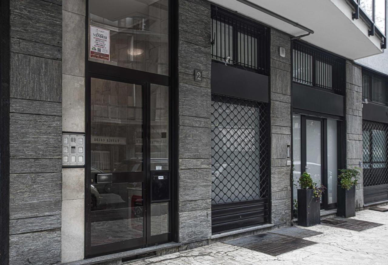 밀라노 Joivy Warm And Inviting Flat With Balcony 아파트 외부 사진